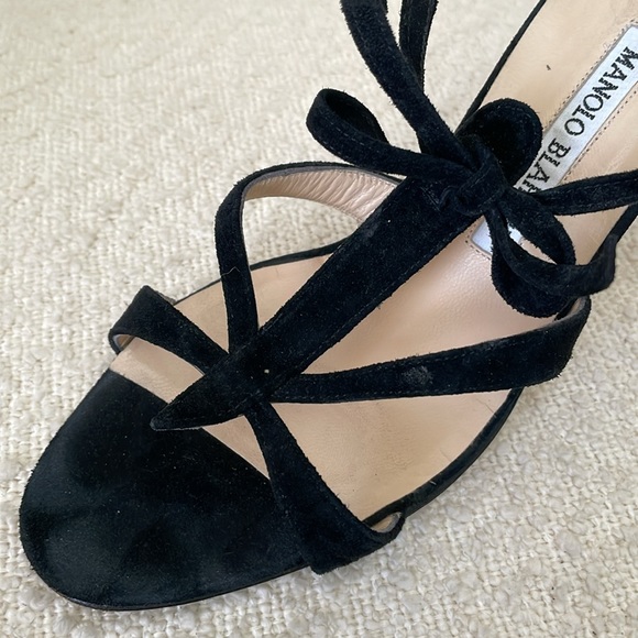 Manolo Blahnik black suede strappy heels - Picture 5 of 11